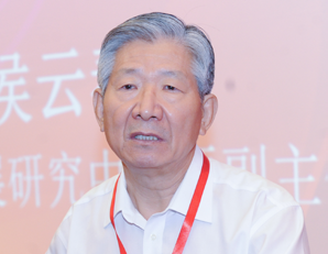 侯云春