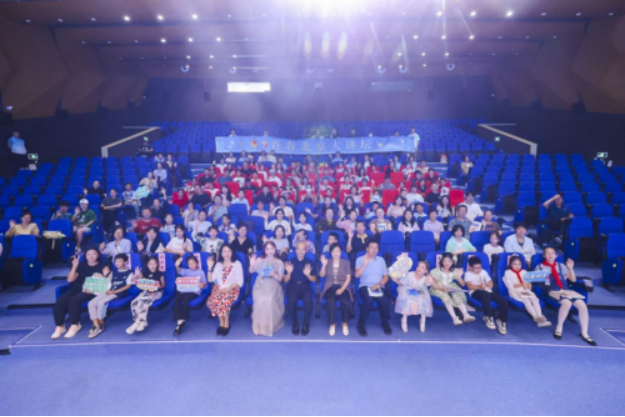 北京四中雄安校区校长黄春：我们怎样长大丨“青春北京大讲坛”秋季开讲
