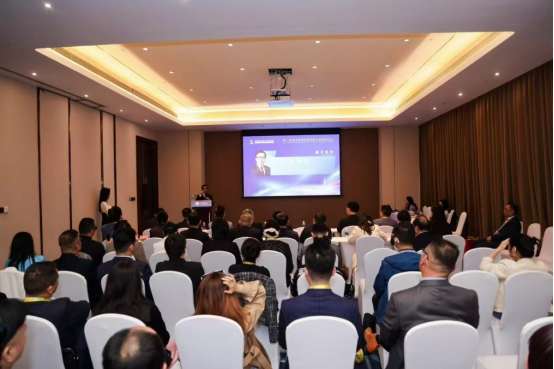 相约进博盛会，共享发展机遇 “第二届善用香港资源优势出海发展论坛”在沪举办