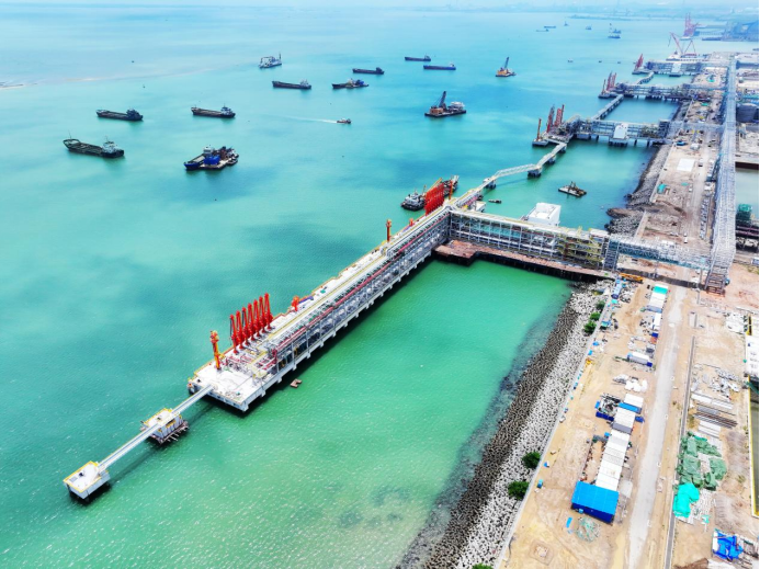 湛江东海岛液体散货码头工程顺利通过交工验收