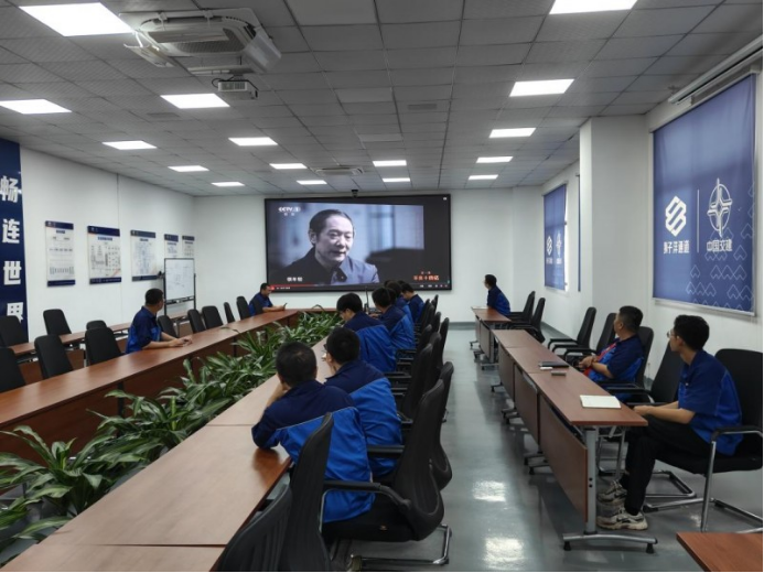 中交一航局五公司狮子洋项目部开展党纪学习教育活动