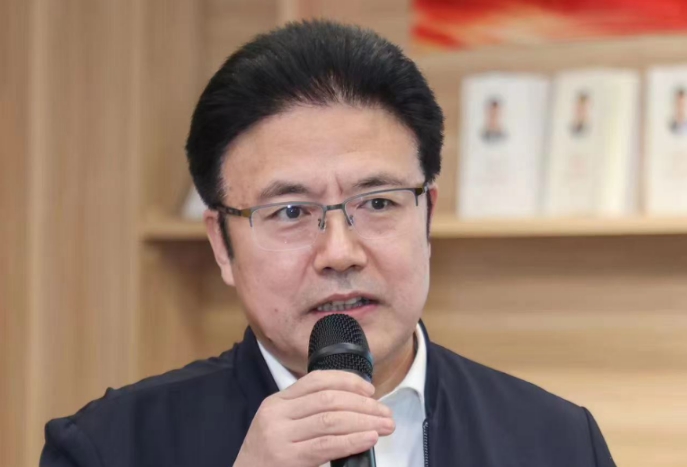 徐永前：耐心资本要具备“待到山花烂漫时，她在丛中笑”的梅花精神