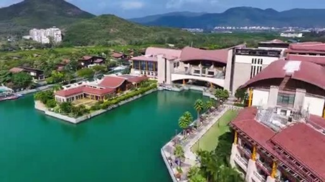 三亚亚龙湾瑞吉度假酒店呈献"2025寒假小精英定制系列体验"