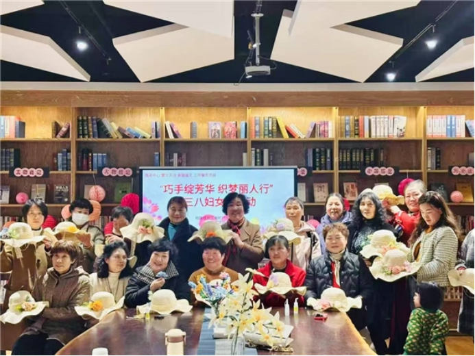莲花中心明珠社区委：翰墨迎新，明珠社区文体课堂送上“文化大礼包”