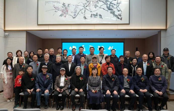焦虑创可贴|“哄自己玩儿”刘双舟教授艺术个展在京开幕