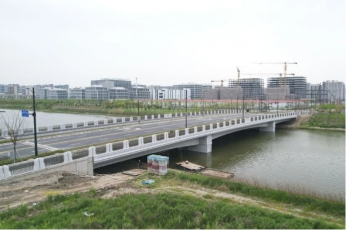 临港新片区香柏路道路新建工程项目顺利通过竣工验收