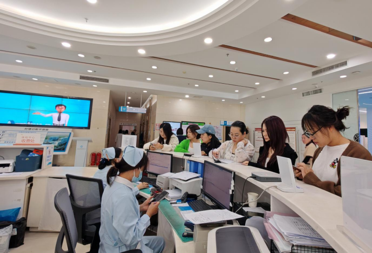 以家之名守护健康，用爱之举温暖“她”心——淮河能源西部煤电集团色连二矿开展女职工专项健康体检
