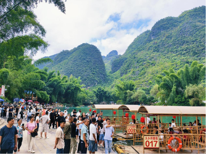 贵州罗甸文旅交出&ldquo;双节&rdquo;亮眼成绩单 35万人次奔赴，2.31亿元消费