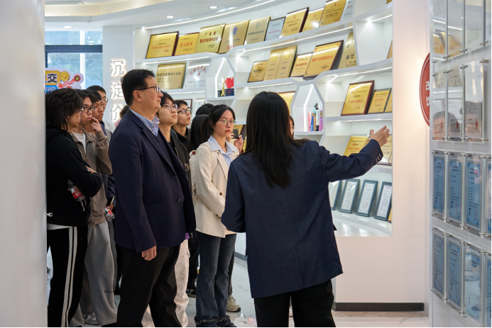 &ldquo;暨南大学&mdash;润康药业应急管理创新创业科产教融合实验室&lsquo;合作企业'&rdquo;揭牌