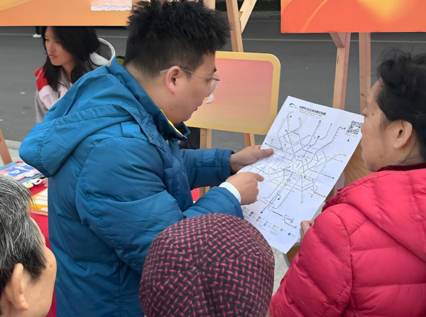 成都地铁各站区开展集客营销活动，推广&ldquo;文明365&rdquo;提升出行体验