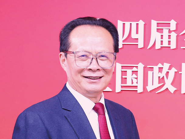 全国人大代表、好医生集团董事长耿福能：廿九载彝寨坚守，以产业兴村写就最美履职答卷