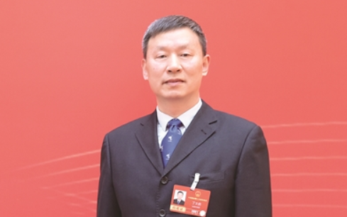 全国人大代表，铜陵有色金属集团控股有限公司党委书记、董事长丁士启：以科技之钥开启产业融合新篇章