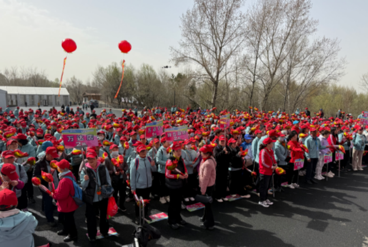 千人健步赏春光 全民健身悦江城